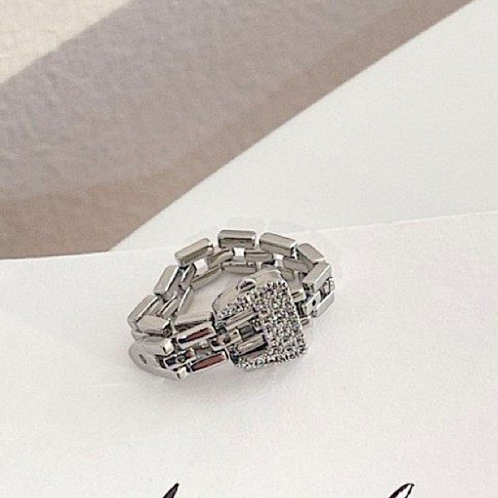 NEW ADJUSTABLE SILVER CHAIN BUCKLE RHINESTONE RING - Picture 9 of 12